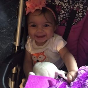 Meet your Posher, Vee